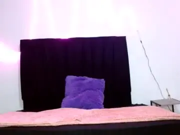Chaturbate Sex Cam of melodyy_anal777