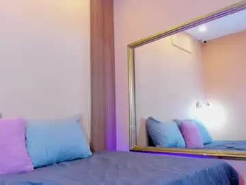 Chaturbate Live Sex Cam of khaterine_hot_1
