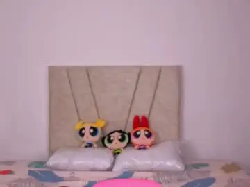 Chaturbate Free Live Porn of samara_petite1