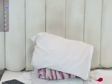 Chaturbate Nude Webcam of ela_ebony_