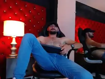 Chaturbate Live Sex Cam of erickpritz_xh