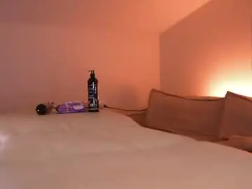 Chaturbate Live Sex Cam of lil_eva