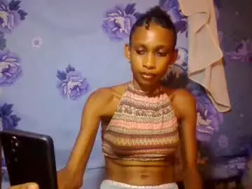 Chaturbate Live Sex Cam of littleyanah