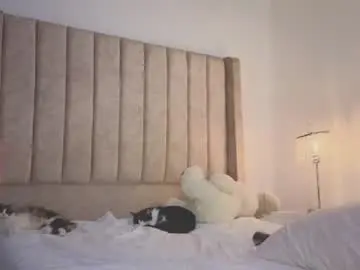 Chaturbate Live Sex Cam of gina_akemi
