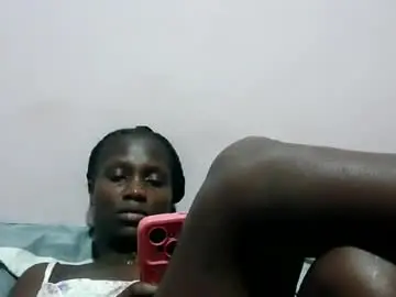 Chaturbate Live Sex Cam of squirtypussie