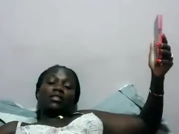 Chaturbate Free Porn Cam of squirtypussie