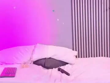 Chaturbate Free Porn Cam of adelerouss