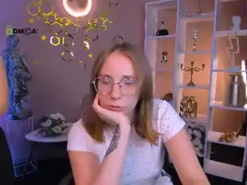 Chaturbate Live Sex Cam of khloebeauty
