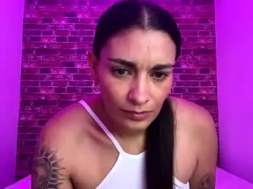 Chaturbate Sex Cam of skarlett_kiss