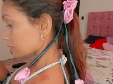 Chaturbate Free Live Porn of cora22_