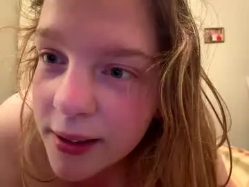 Chaturbate Free Porn Cam of happysnowbunny24