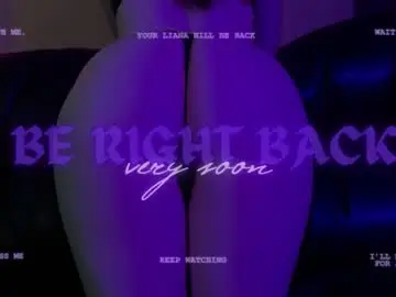Chaturbate Live Sex Cam of leila_moon_