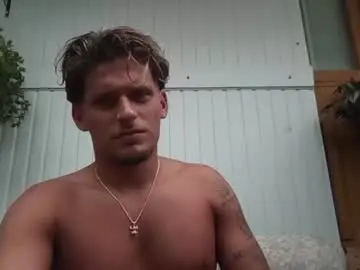 Chaturbate Live Porn of roberto_twink1