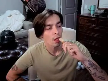Chaturbate Free Porn Cam of str8whiteboy21