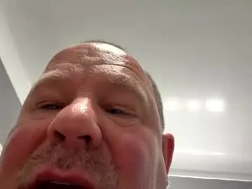 Chaturbate Best Webcam of icanmakeyousquirt69