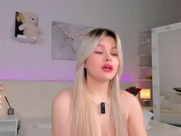 Chaturbate Live Sex Cam of lisa_mccoy