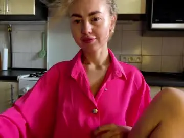 Chaturbate Free Live Porn of martaluna_