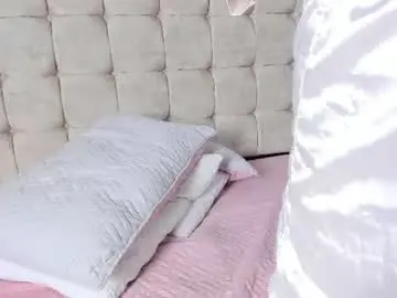 Chaturbate Adult Webcam of mia_dolls18
