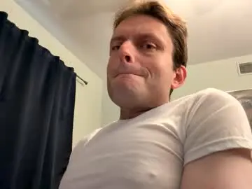 Chaturbate Live Sex of undress_me_