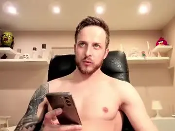 Chaturbate Live Sex Cam of chriscarrey