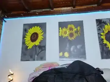 Chaturbate Live Sex Cam of kata_lhella