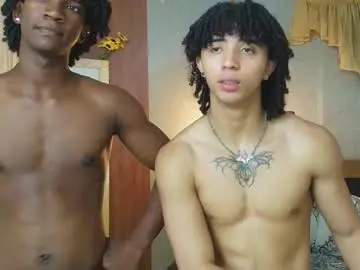 Chaturbate Live Sex of kim_curly_