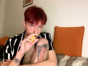 Chaturbate Live Sex Cam of erikcute