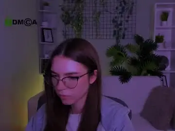 Chaturbate Live Porn of emilia_fly