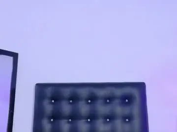 Chaturbate Free Porn Cam of skinny_hottie18