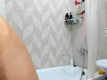 Chaturbate Nude Webcam of adelle_rimm