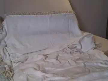 Chaturbate Nude Webcam of ericamiracle15