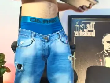 Chaturbate Watch Live Sex Cams of kratoswolf