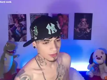Chaturbate Nude Webcam of alex_rockstar
