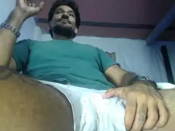 Chaturbate Live Sex Cam of carlo_yates27