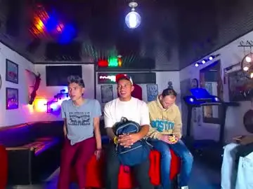 Chaturbate Best live sex cam show of flyckers