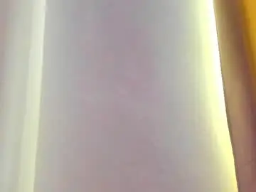 Chaturbate Live Sex Cam of izzy_cum