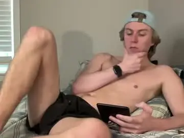 Chaturbate Live Sex Cam of clydeaustin