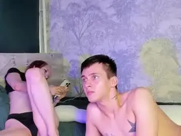 Chaturbate Live Sex Cam of guess_couple