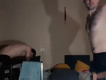 Chaturbate Live Sex Cam of kevin_hornyyy