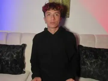 Chaturbate Nude Webcam of mhatias_