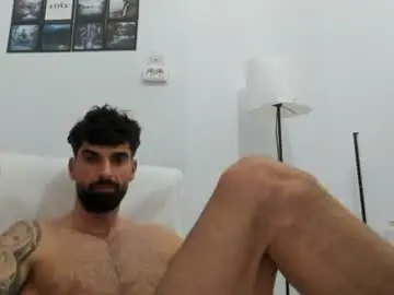 Chaturbate Live Sex Cam of cuteeboy
