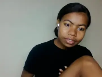 Chaturbate Best live sex cam show of yannick_01