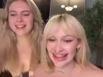 Chaturbate Sex Cam of golden_alinee