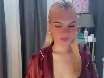 Chaturbate Live Sex Cam of yourlovekylie