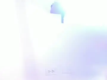 Chaturbate Live Sex Cam of honnyy_23