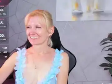 Chaturbate Watch Live Sex Cams of julie_lucasss