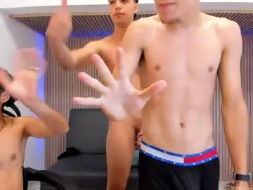 Chaturbate Free Live Porn of wallen_house