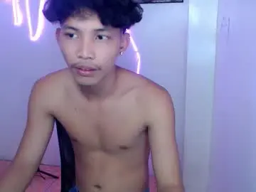 Chaturbate Live Sex of urbigcock_alvin
