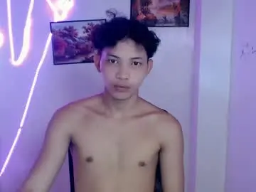 Chaturbate Live Sex of urbigcock_alvin