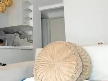 Chaturbate Watch Live Sex Cams of naiagils633860